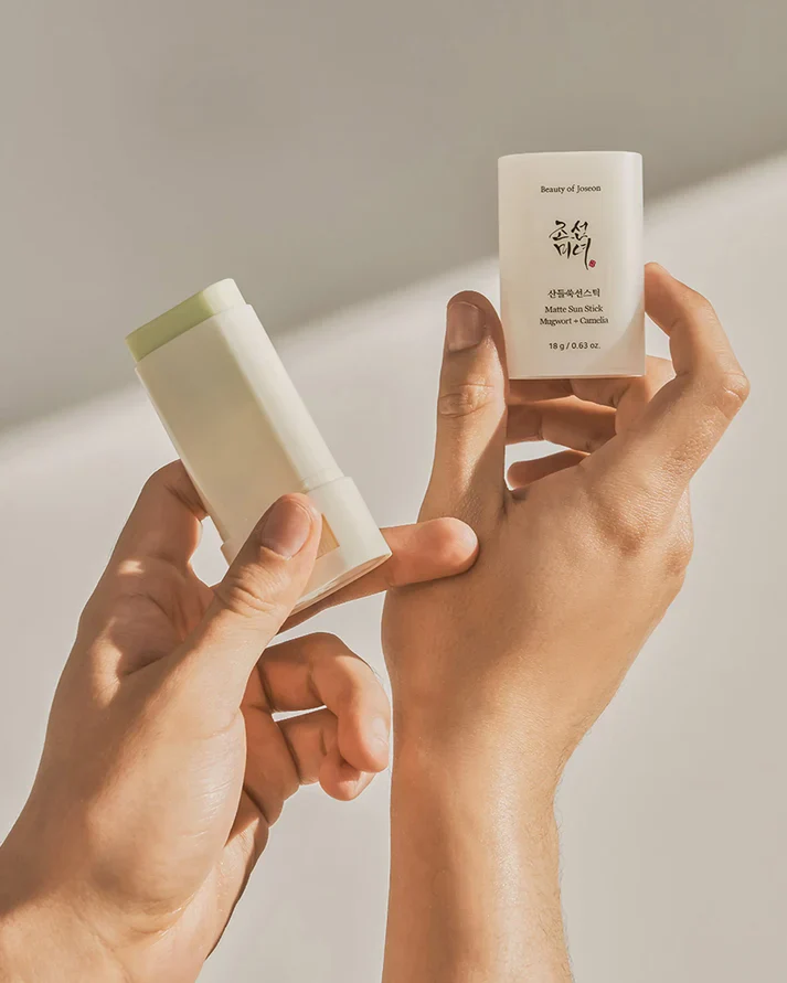 Beauty of Joseon Matte Sun Stick : Mugwort+Camilia - Image 3