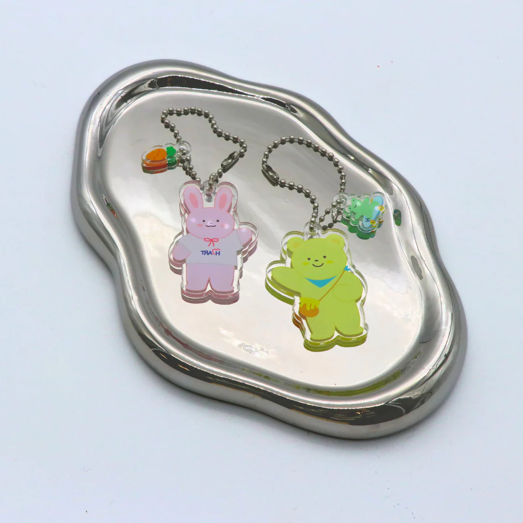 H ART Character Acrylic Keychain - 2 Types - Image 8