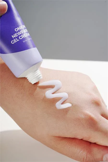 ISNTREE Onion Newpair Gel Cream 50ml - Image 3