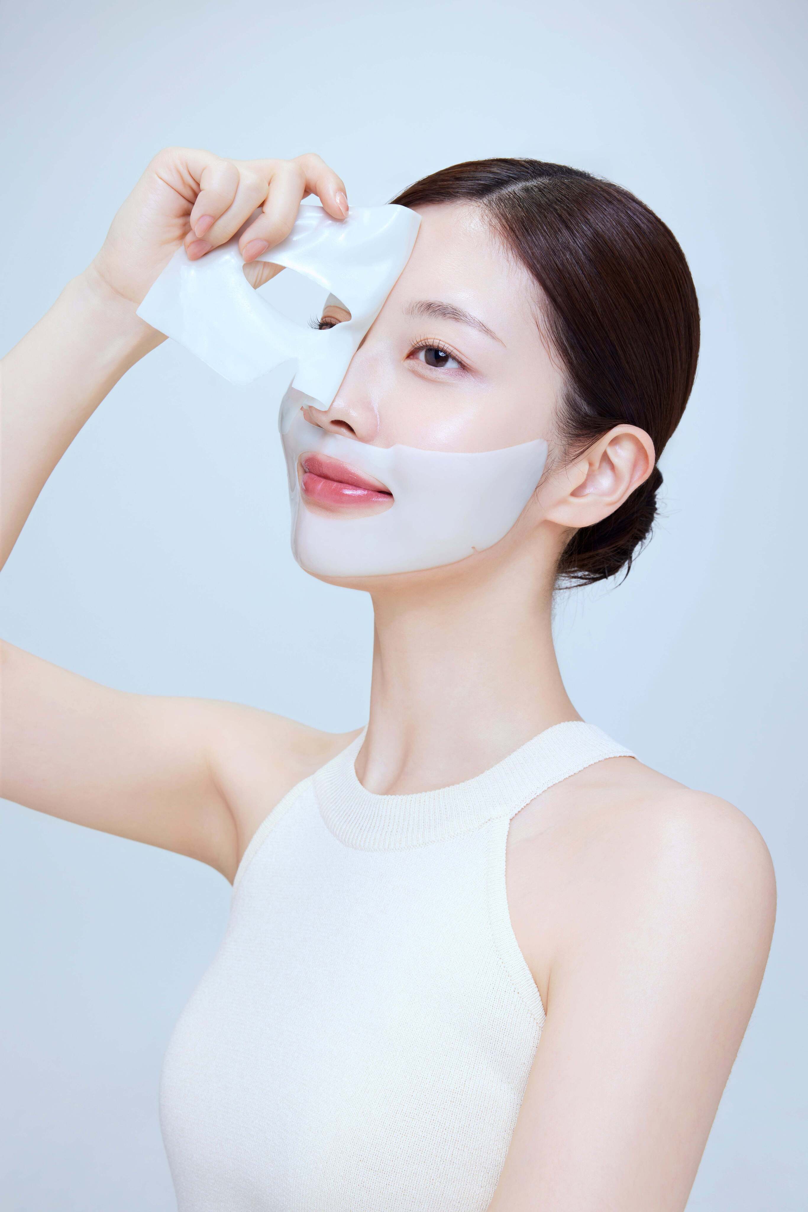 Luvum Glacial Marine Algae-PDRN Gel Mask 1EA - Image 4