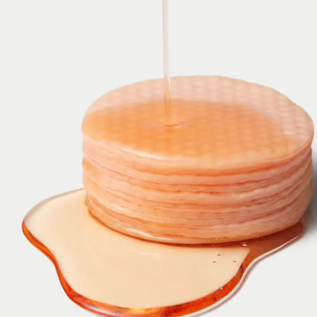 Medicube Red Succinic Acid Peeling Pad (70 Pads) - Image 4