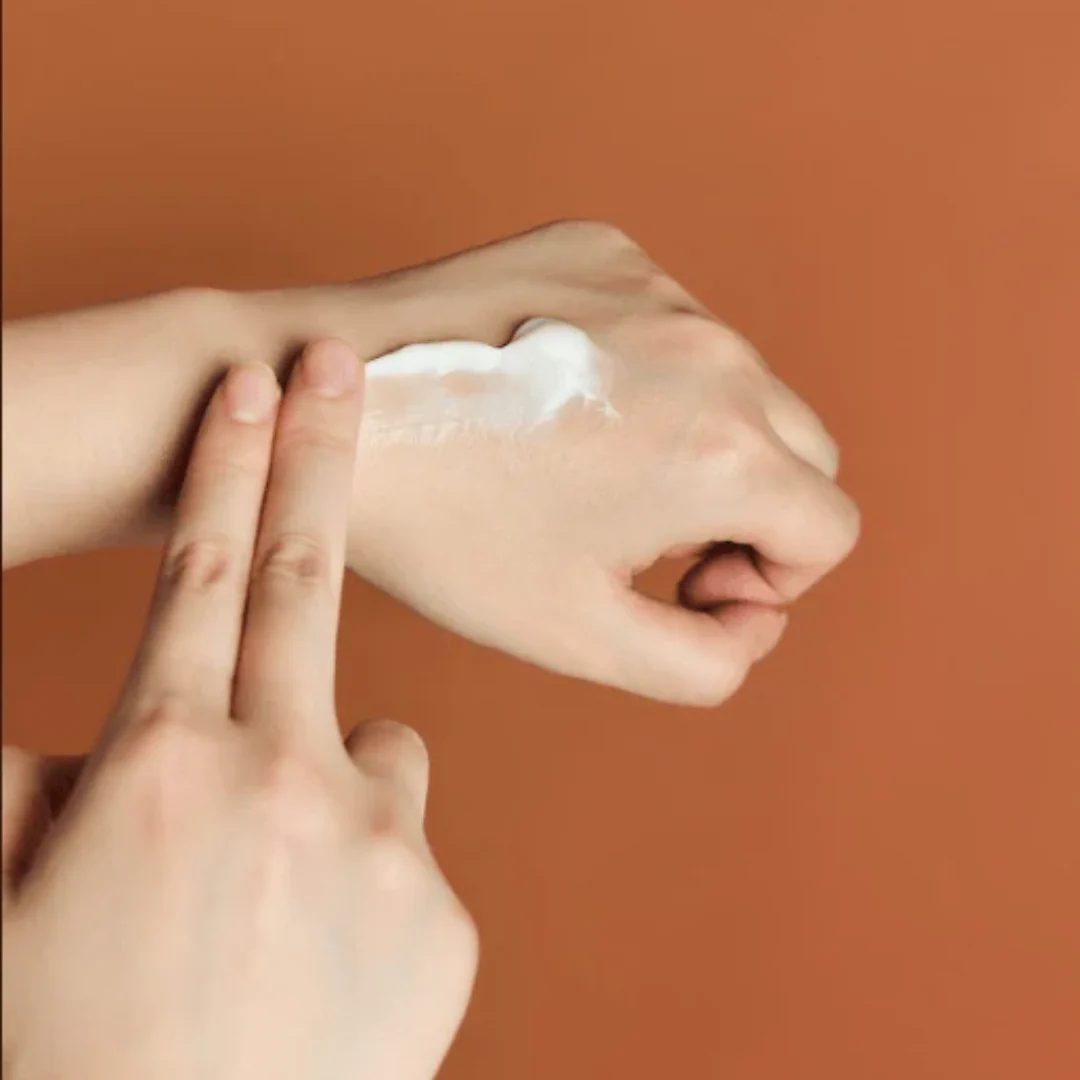 SKIN1004 Madagascar Centella Probio-Cica Enrich Cream 50ml - Image 4