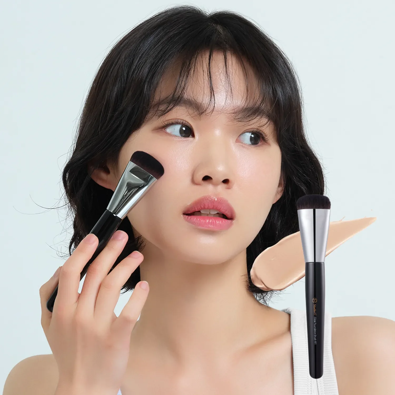 STUDIO 17 Glide Foundation Brush 411 - Image 3